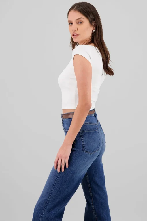 Top liso escote cuadrado manga corta