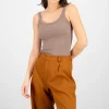 Top sin manga cuello redondo detalle rib