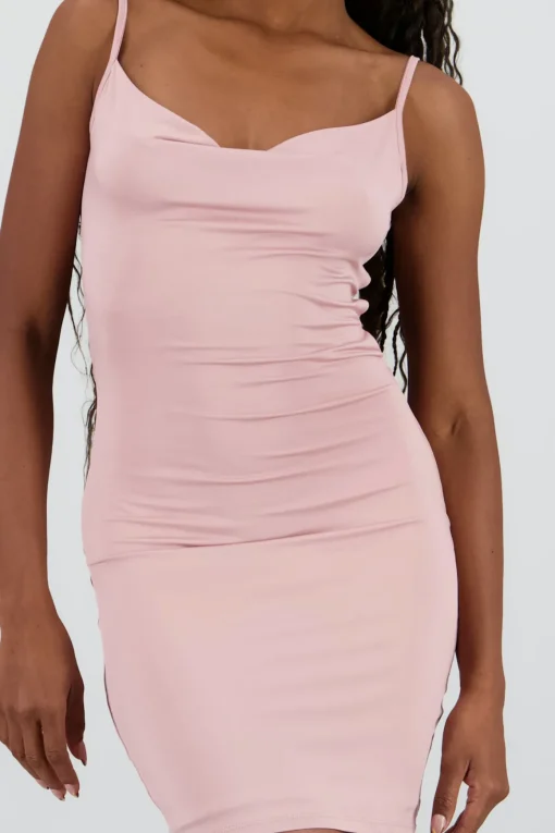 Vestido mini detalle espalda