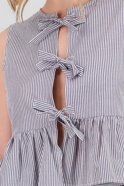 Blusa rayas detalle moños