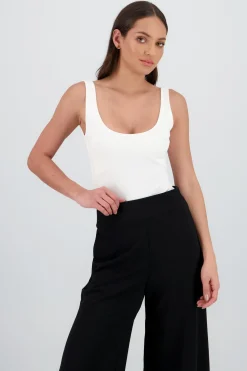 Body liso escote cuadrado Hypsters