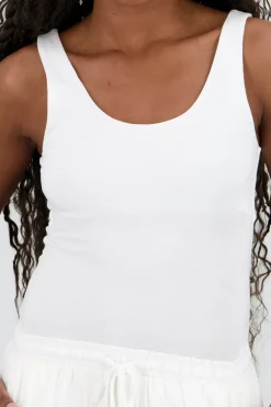 Body liso tirantes escote redondo