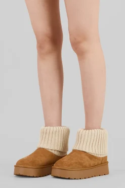 Bota invierno calceta tejida