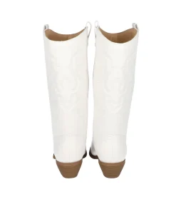 Bota vaquera bordados tacón bajo