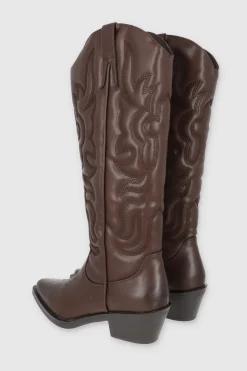 Bota vaquera estructurada bordados