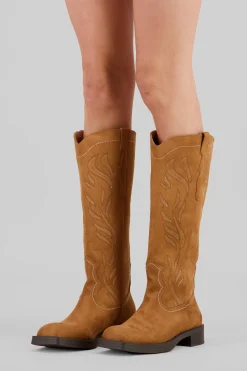 Bota vaquera punta cuadrada