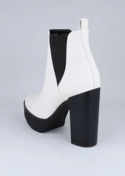 Botín chelsea tacón alto