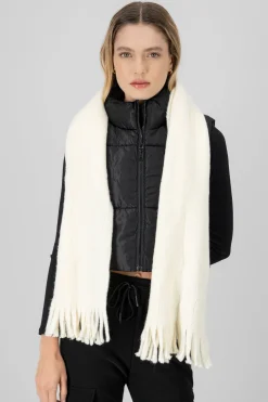 Bufanda color flecos