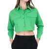Camisa crop bolsillos frontales