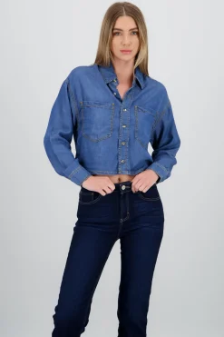 Camisa crop de mezclilla