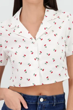 Camisa crop estampado cerezas