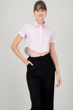 Camisa crop manga corta