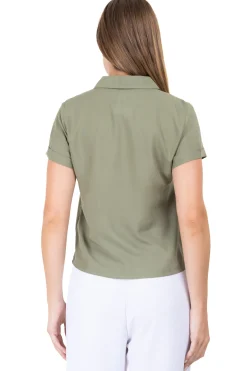 Camisa crop manga corta bolso