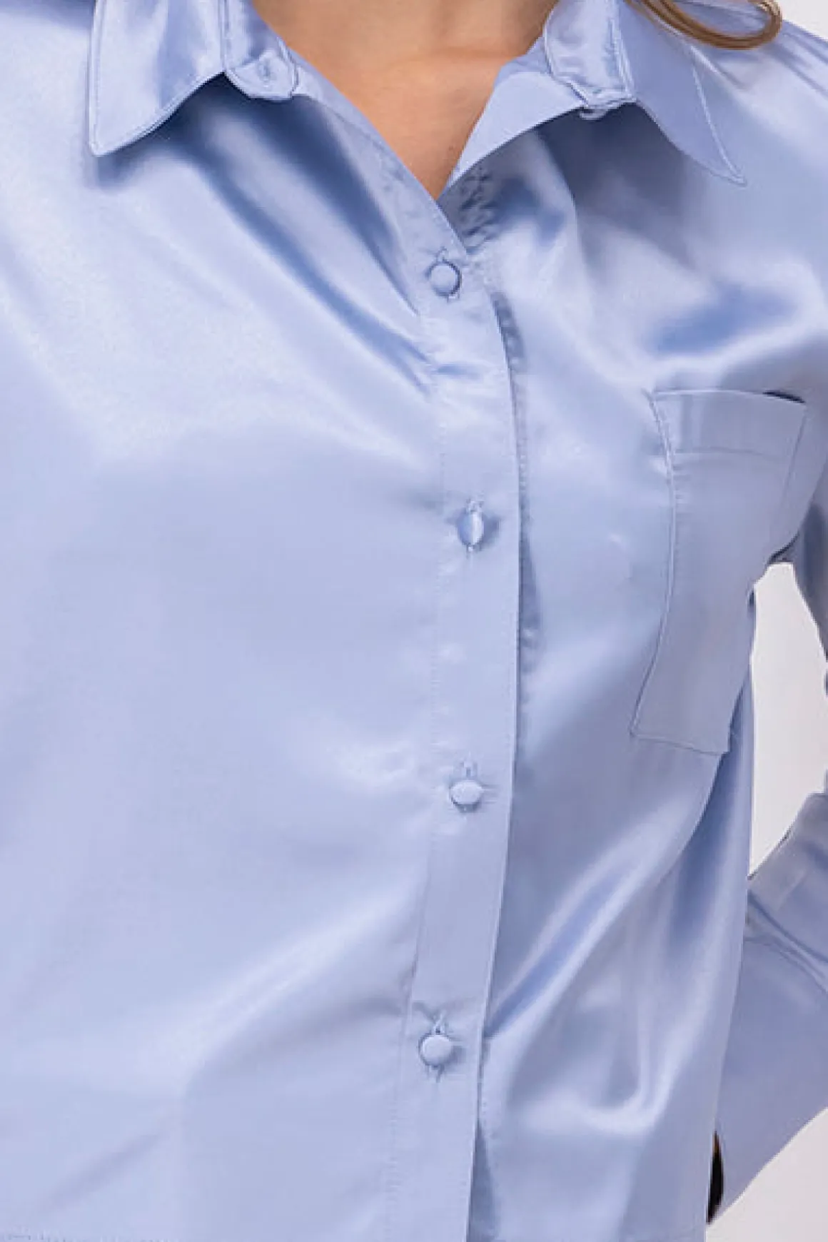 Camisa Crop Satinada Bolsillo