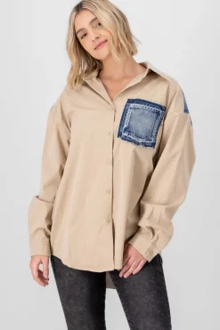 Camisa larga detalle bolsa denim