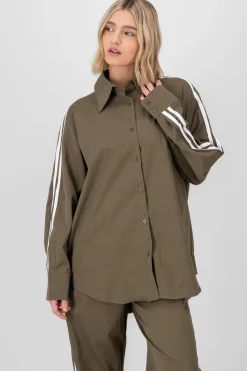 Camisa oversize detalle rayas