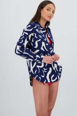 Camisa oversized detalle estampado