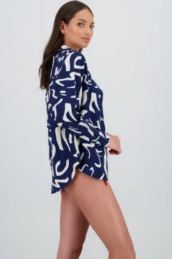 Camisa oversized detalle estampado