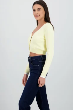 Cardian botones detalle contraste