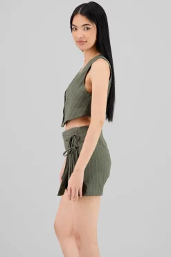 Chaleco crop sastreado rayas