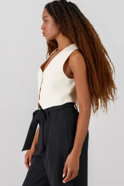 Chaleco escote V Con Botones