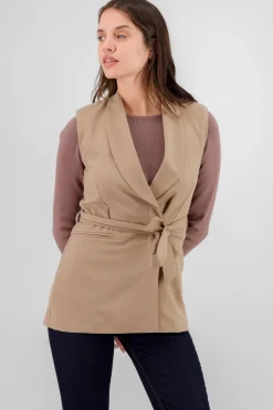 Chaleco largo detalle botones