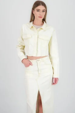 Chamarra crop cortes