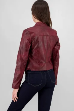 Chamarra efecto piel deslavado