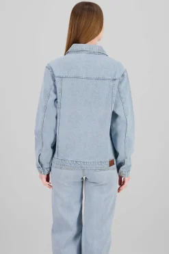 Chamarra trucker oversize