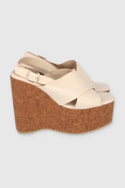 Cuña tiras anchas cruzadas destalonadas