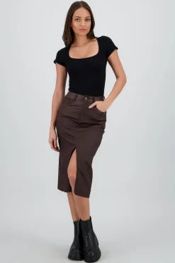 Falda midi pu detalle abertura