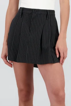 Falda mini detalle tablones boton