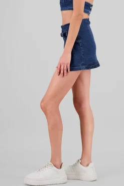 Falda short abertura con cinto