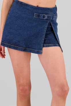 Falda short abertura con cinto