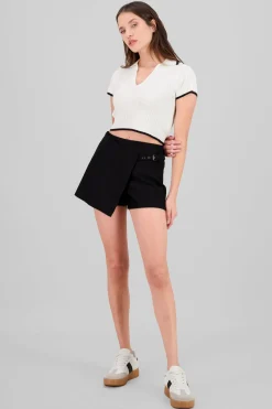 Falda short detalle cinturon