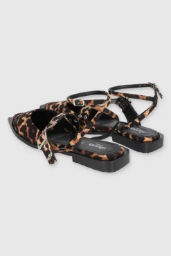 Flat pointy suela ancha correa