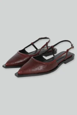 Flat suela ancha slingback crack
