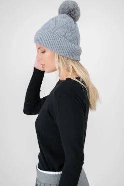 Gorro tejido pompón
