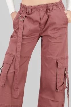 Jeans cargo dos bolsas tira