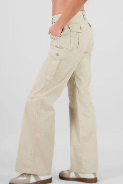 Jeans cargo wide leg bolsillos