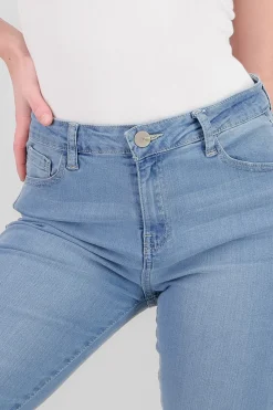 Jeans flare tiro medio