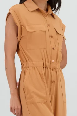 Jumpsuit manga corta con botones