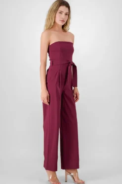 Jumpsuit strapless detalle cinturon