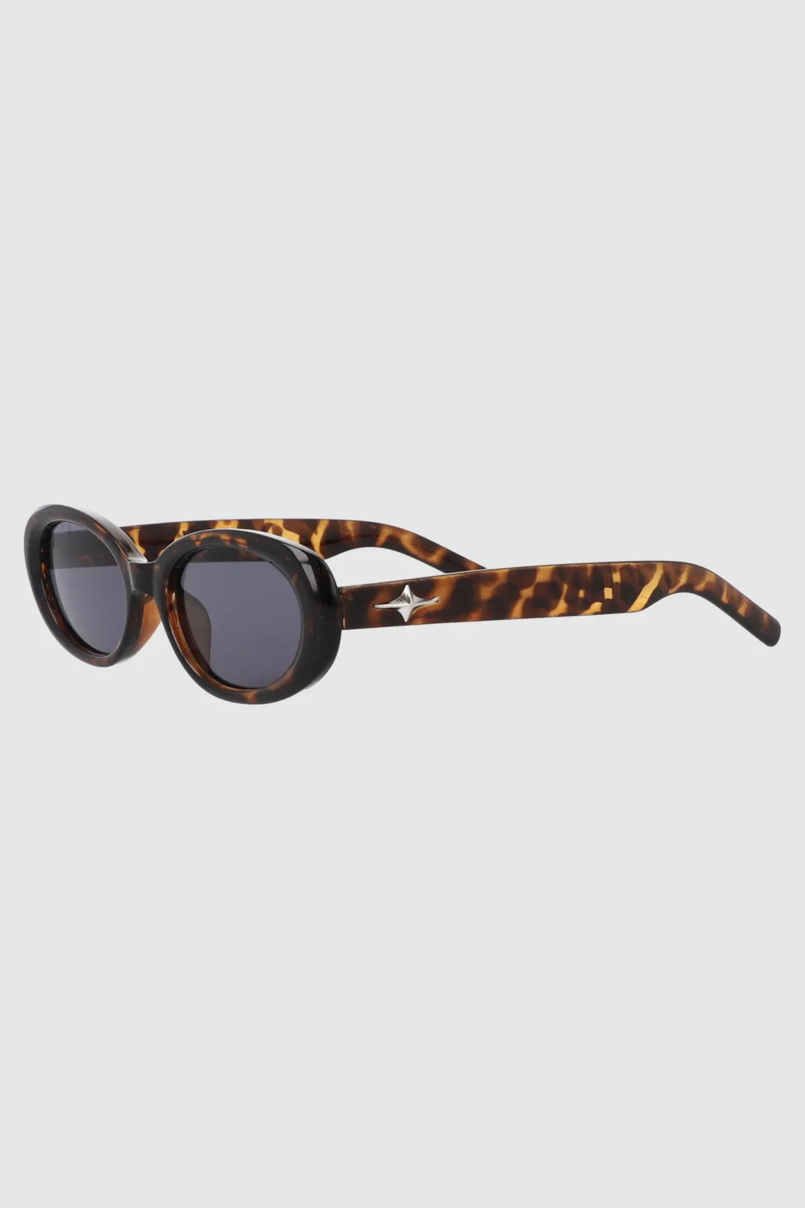 Lentes ovalados alargados