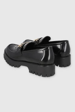 Loafer hebilla suela dentada