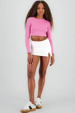 Mini falda short con abertura