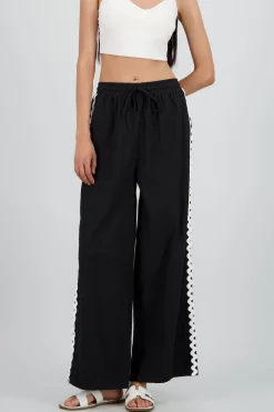 Palnaton amplio lineo con ondas