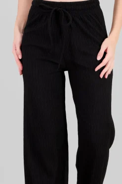 Pantalón amplio textura