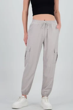 Pantalón Cargo Monocolor Bolsas