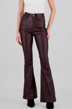 Pantalón Efecto Piel